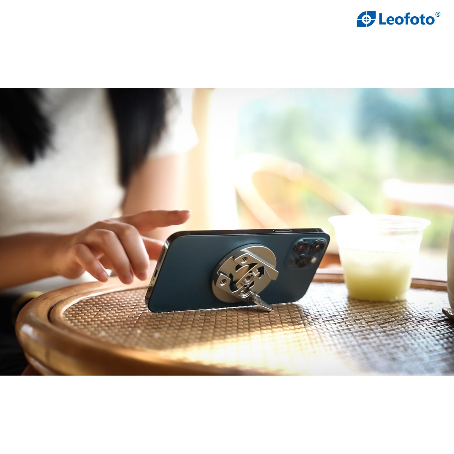 Leofoto Magnetic Quick Mount Plate for Mobile Phone PM-01